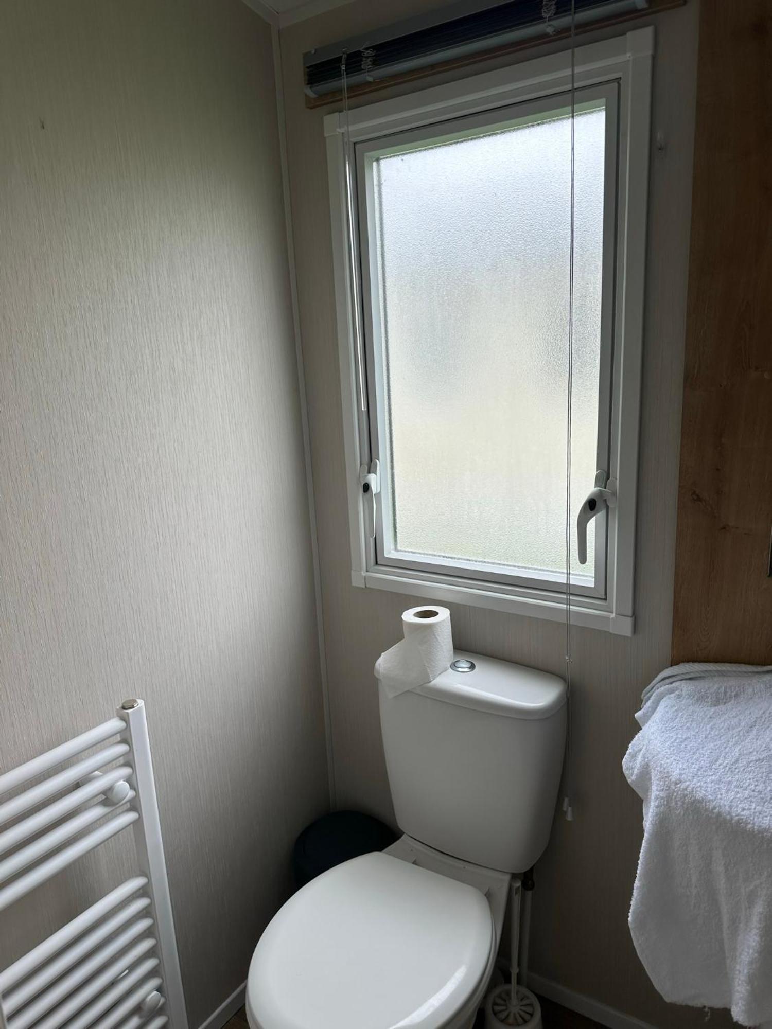 Powys 37 Hotel Борт Екстериор снимка